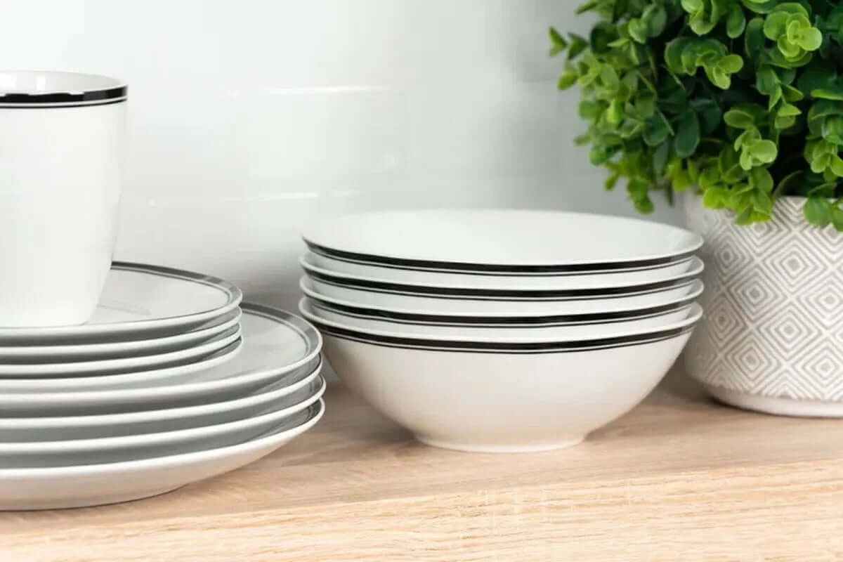 Callision 16-Piece Dinnerware Set for Four Persons-Allen Cozy Haven Store