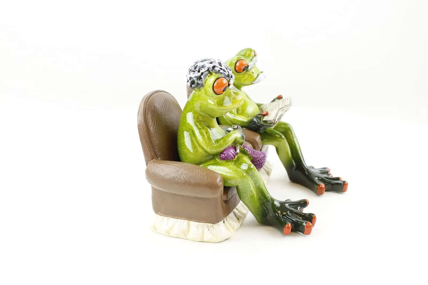 Charming Frog Figurine Featuring Grandma Knitting and Grandpa Reading on a Sofa-Allen Cozy Haven Store