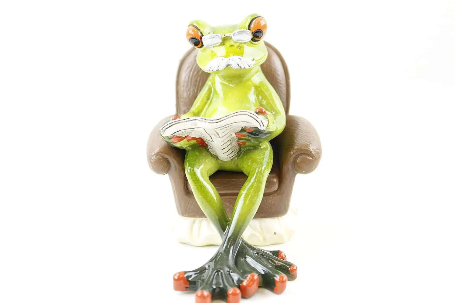 Charming Frog Figurine Featuring Grandma Knitting and Grandpa Reading on a Sofa-Allen Cozy Haven Store