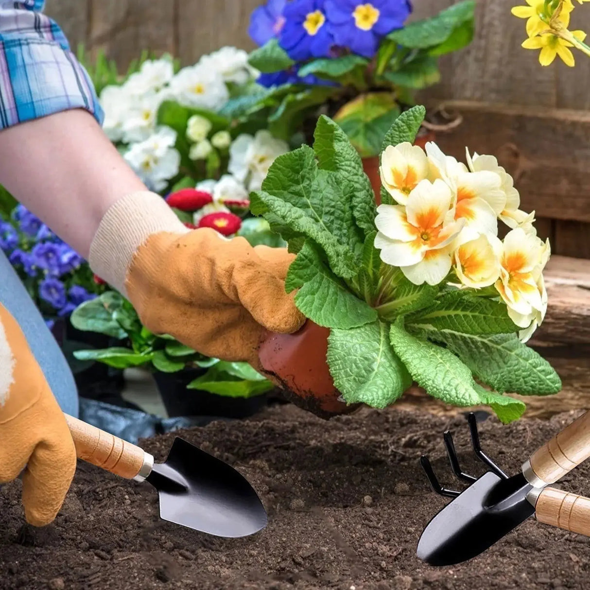 Professional 3-Piece Gardening Tools Set with Non-Slip Wooden Grip - Includes Transplant Trowel, Cultivator, and Hand Rake for Outdoor Gardening-Allen Cozy Haven Store