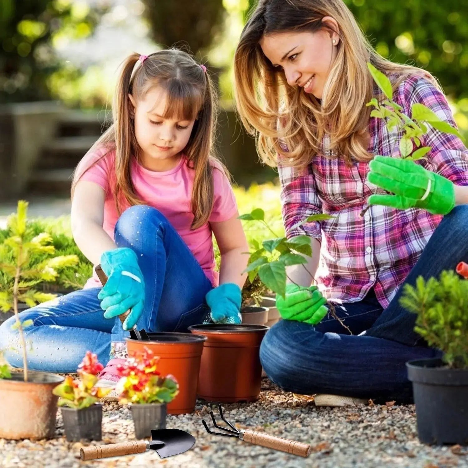 Professional 3-Piece Gardening Tools Set with Non-Slip Wooden Grip - Includes Transplant Trowel, Cultivator, and Hand Rake for Outdoor Gardening-Allen Cozy Haven Store